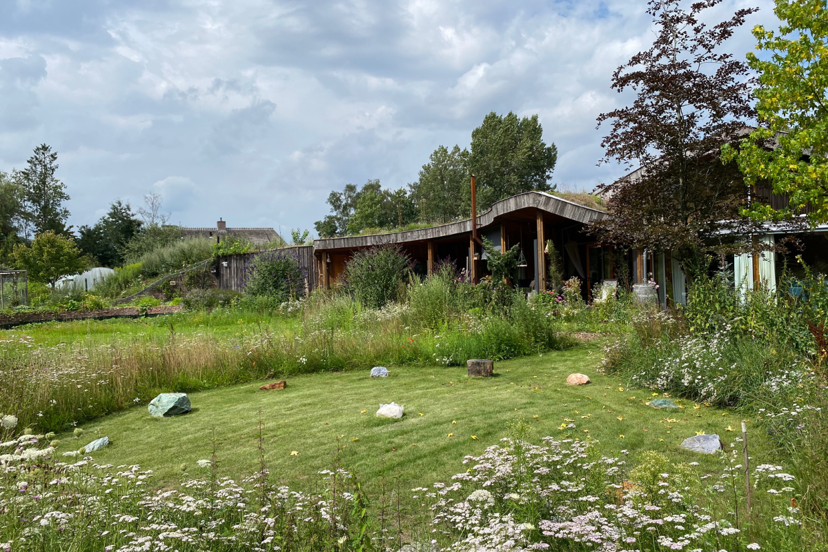 Grote krachtcirkel, aangelegd in Holten