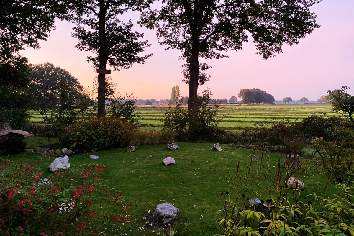 Grote krachtcirkel, aangelegd in Rijsbergen (eigen tuin)